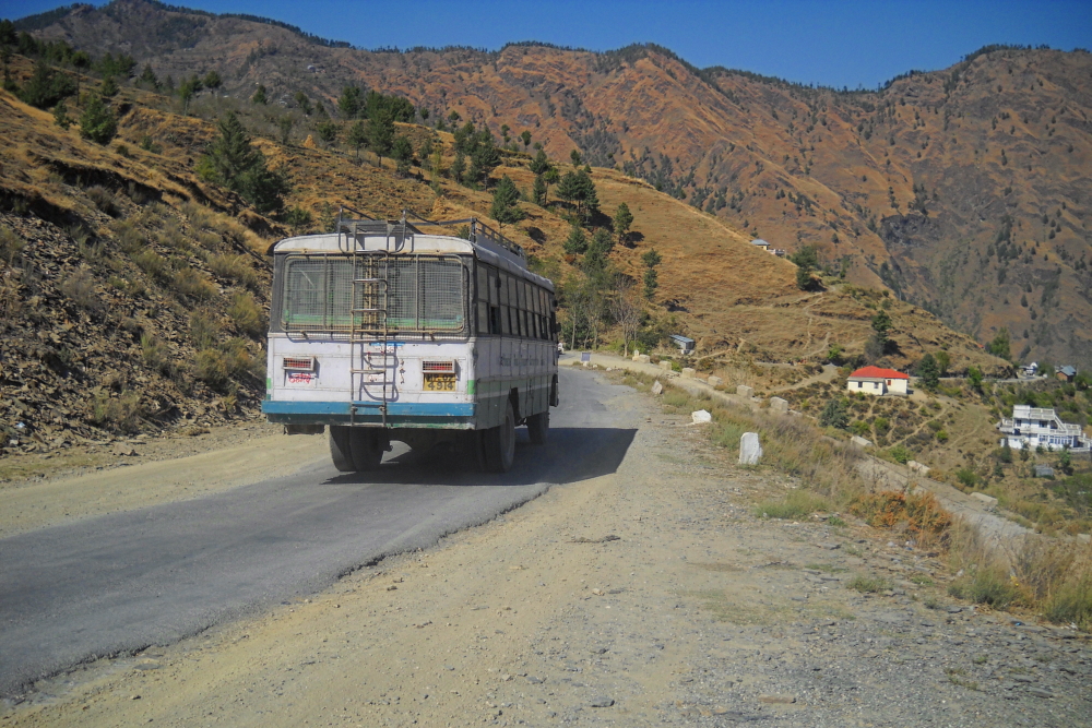 Road to Kharapathar