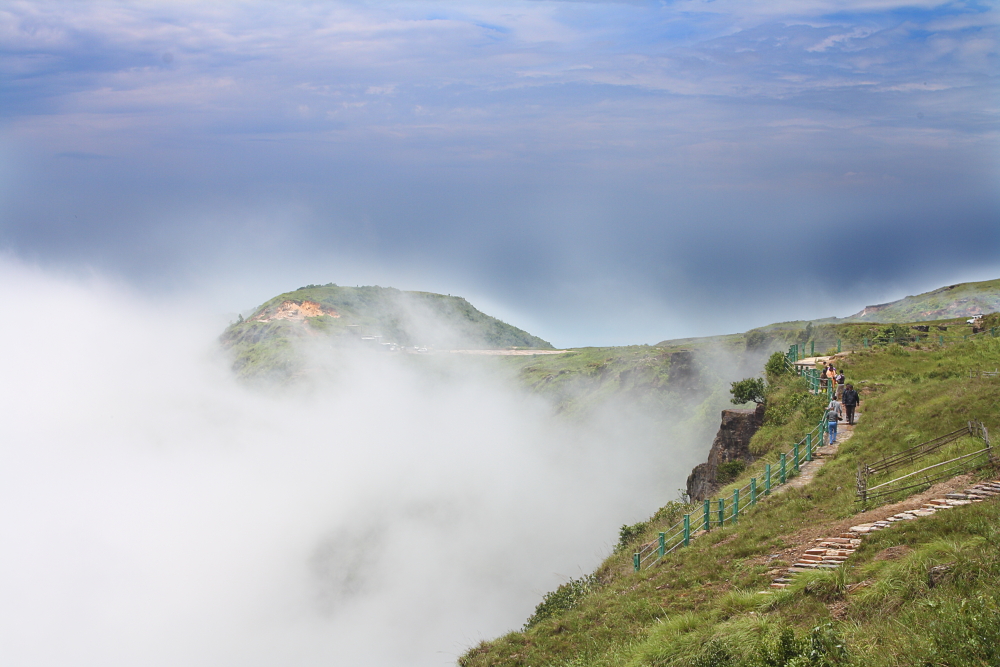 Another image of the amazing views you will witness in your Shillong to Cherrapunjee road trip. 