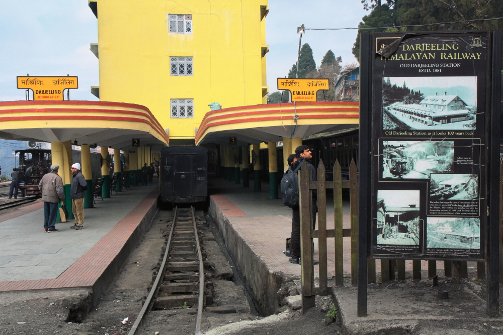 Darjeeling station from outside